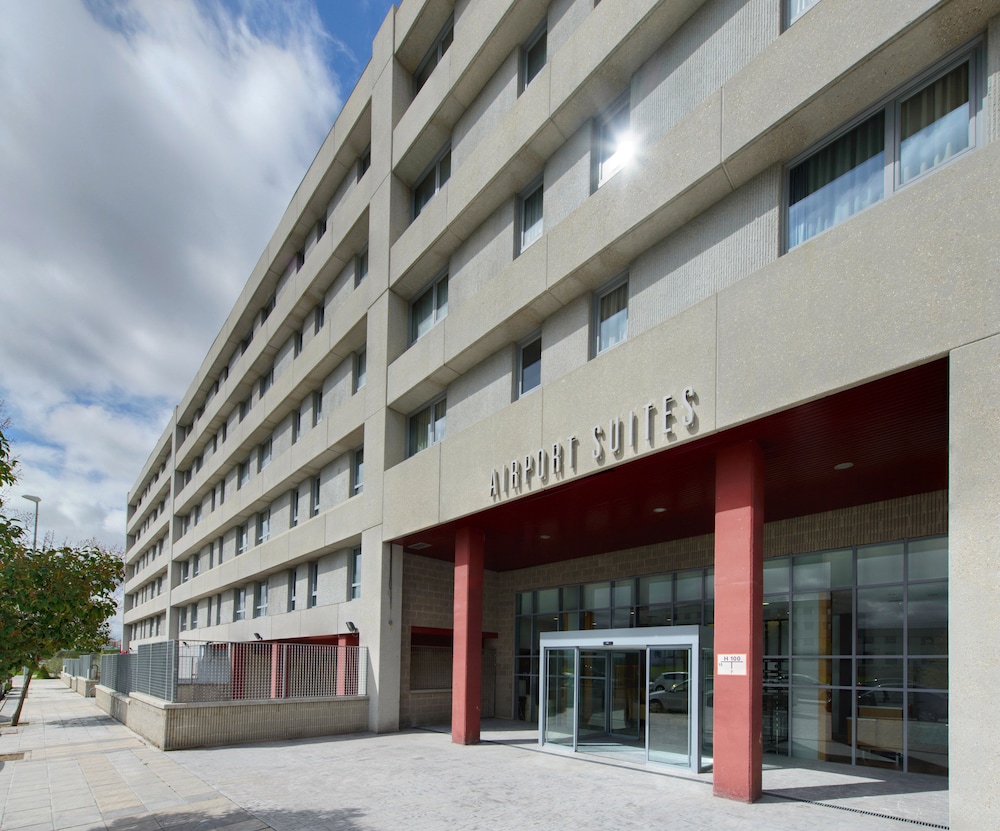 Madrid Airport Suites Affiliated By Melia 4/67
