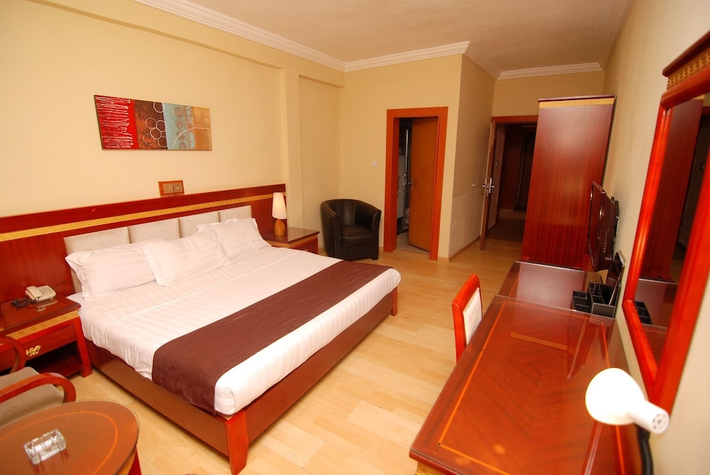 Hotel Rosebud 13/50
