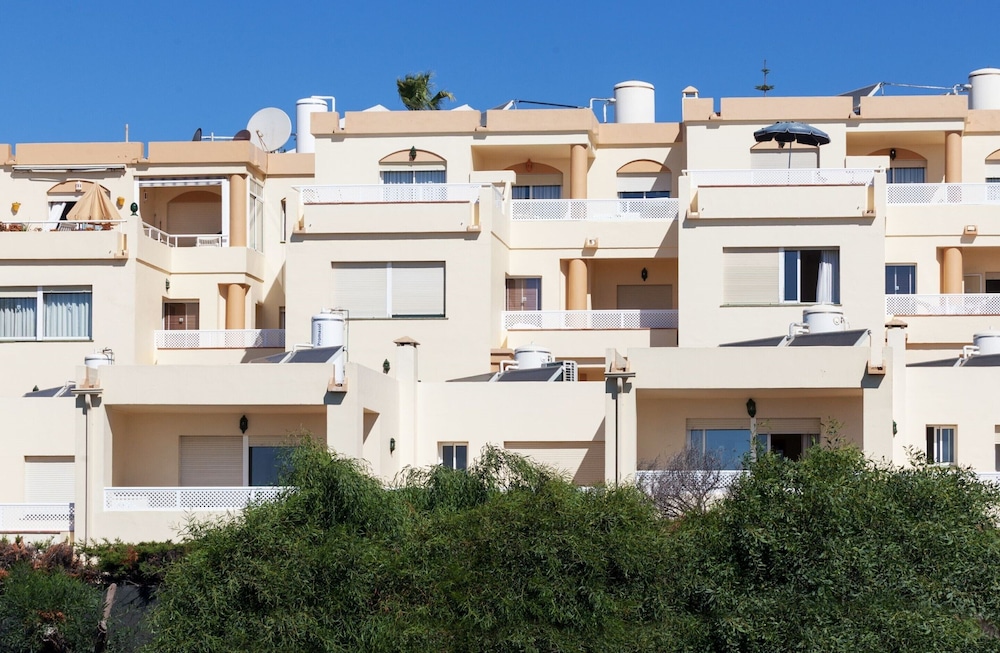 Ramada Hotel and Suites By Wyndham Costa Del Sol 6/75