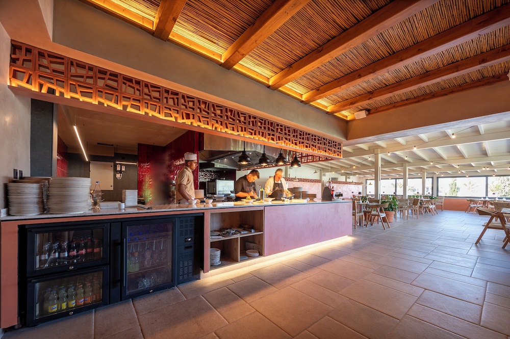 Akti Coast Club Hotel 10/62