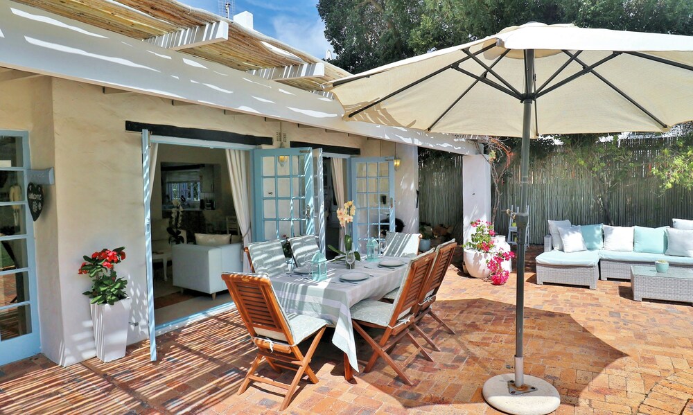 Hout Bay Beach Cottage 15/49