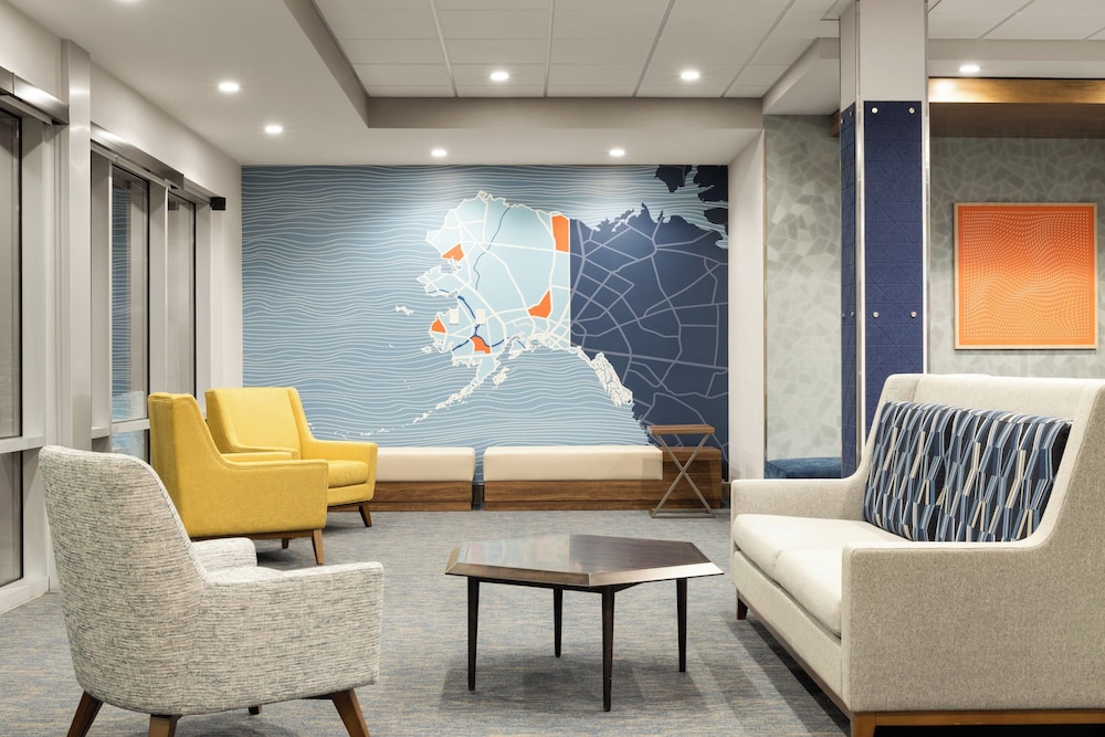 Holiday Inn Express And Suites Anchorage Midtown by IHG 43/60