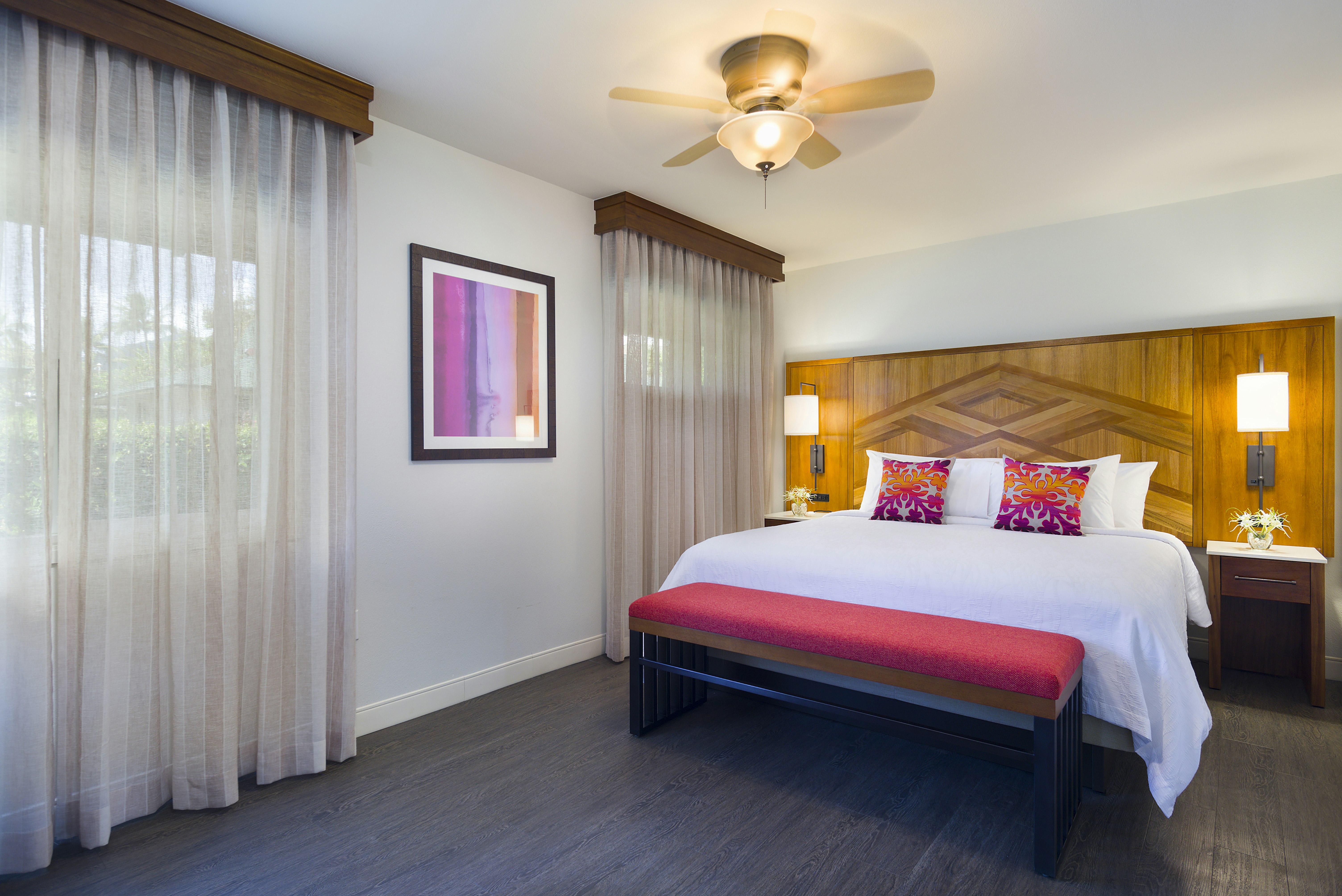 COTTAGE, KING BED