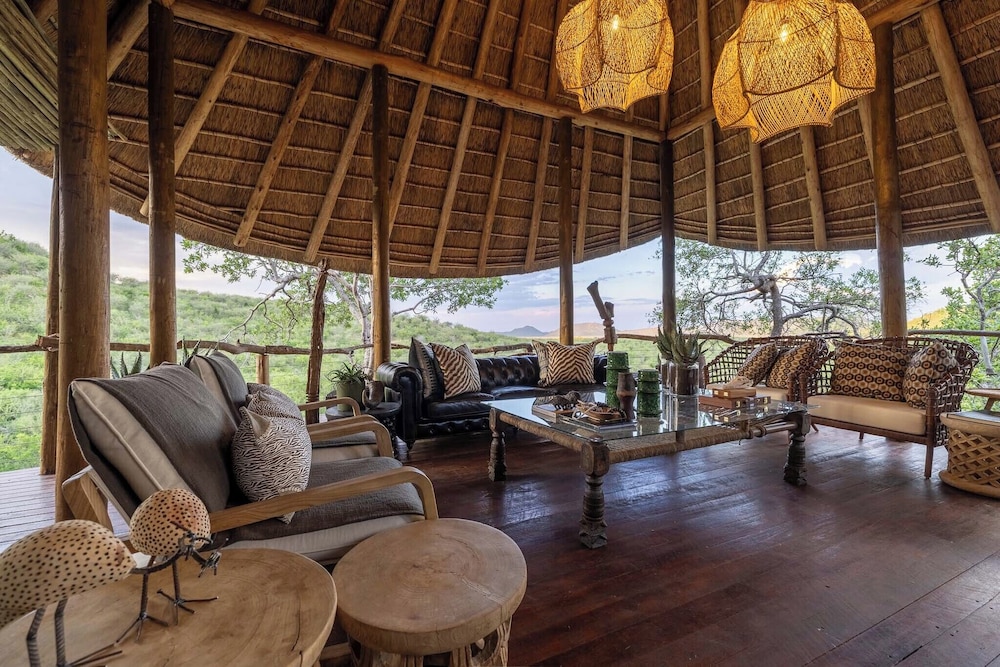 Buffalo Ridge Safari Lodge 28/50
