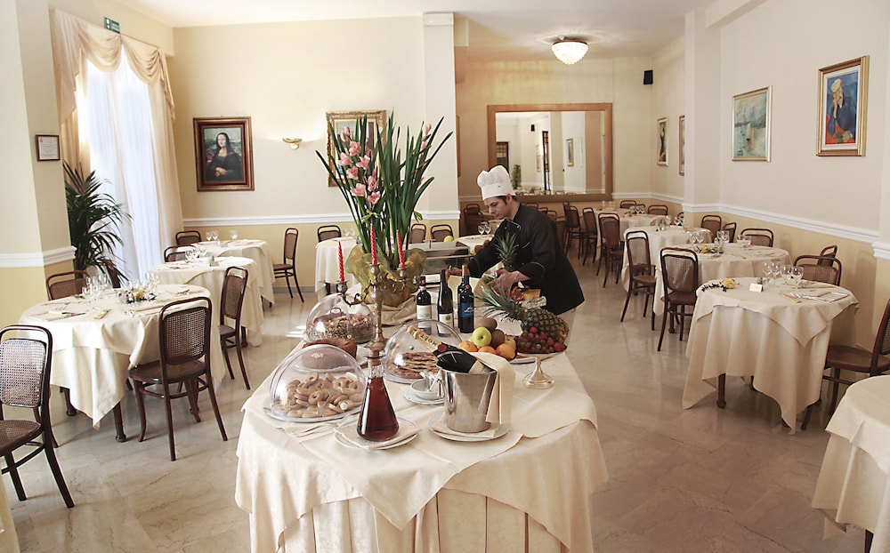 Grand Plaza Locanda Maggiore 19/28