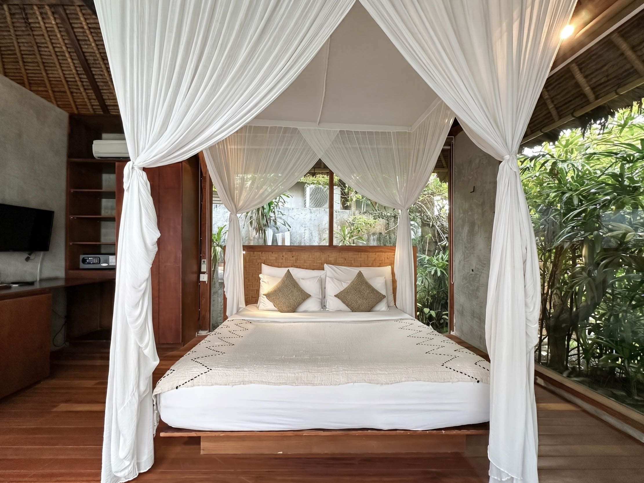 غرفة تنفيذية بسرير مزدوج، Zin Berawa Villas & Bungalows 5/10