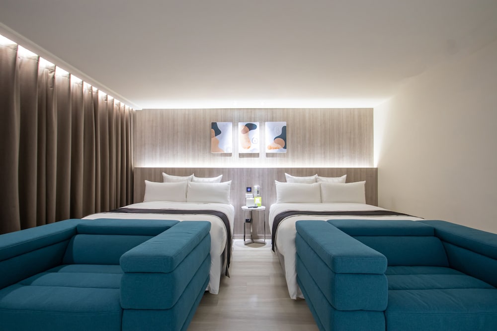 168 Motel Zhongli 2 31/54