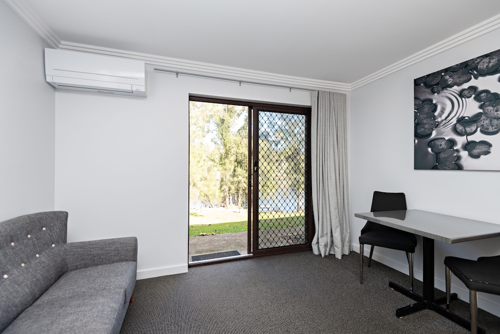 Lincoln Downs Resort Batemans Bay 28/50