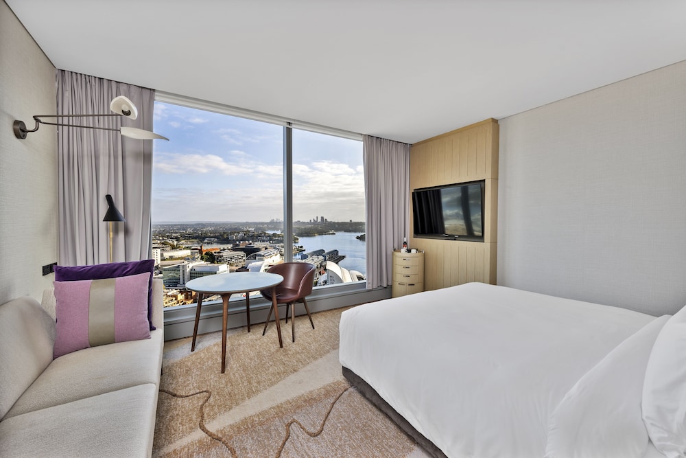 Superior, King Bed, Bay View