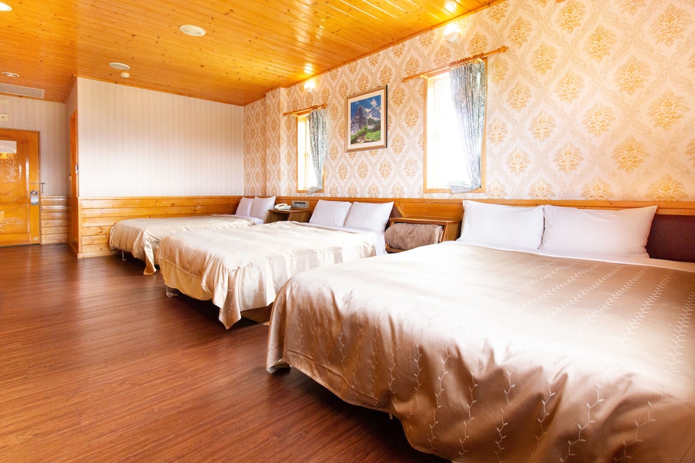 Liching Garden Villa 15/50