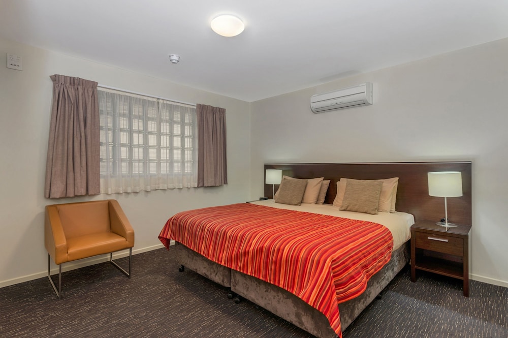BAY VIEW VILLAS 15/64
