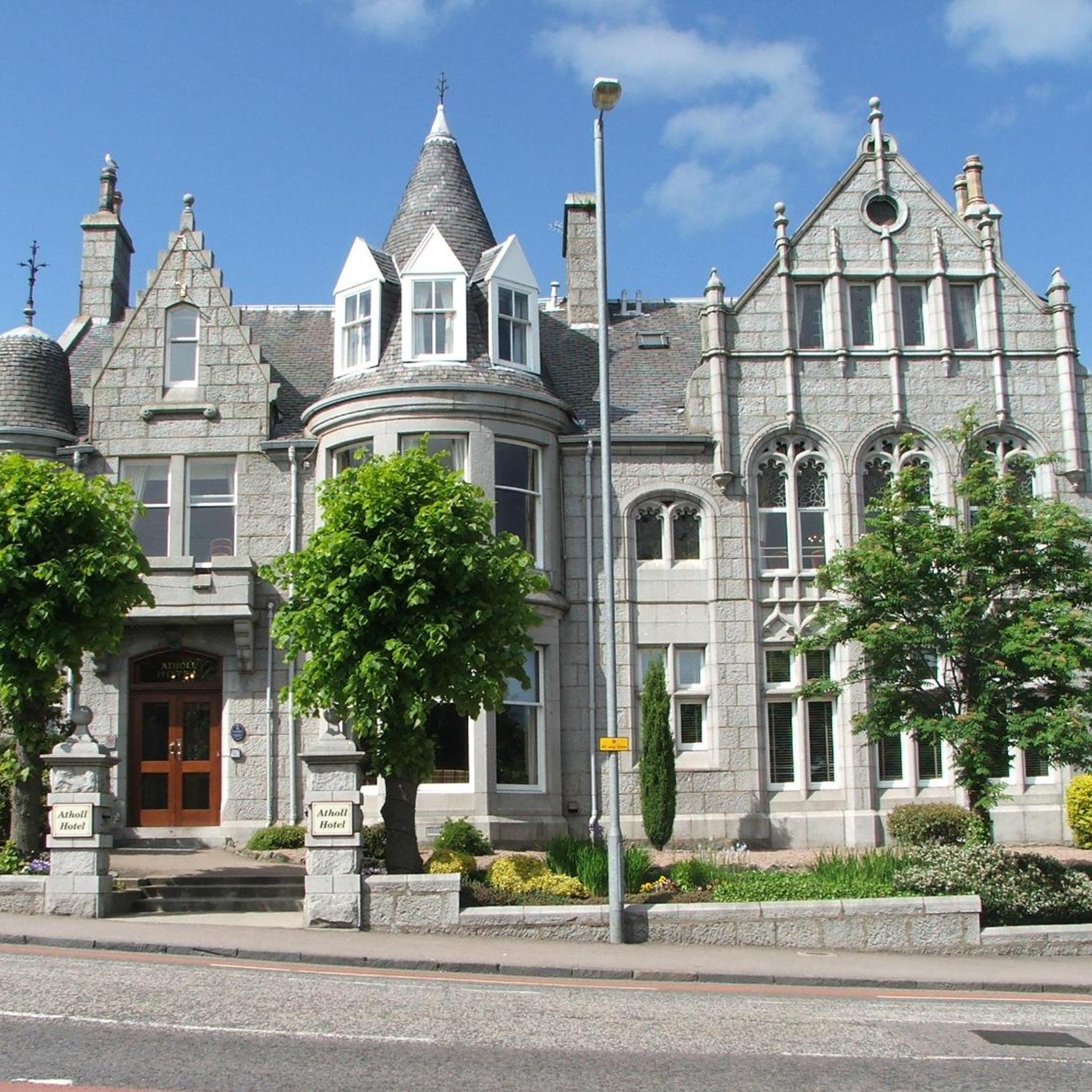 Atholl Hotel 3/38