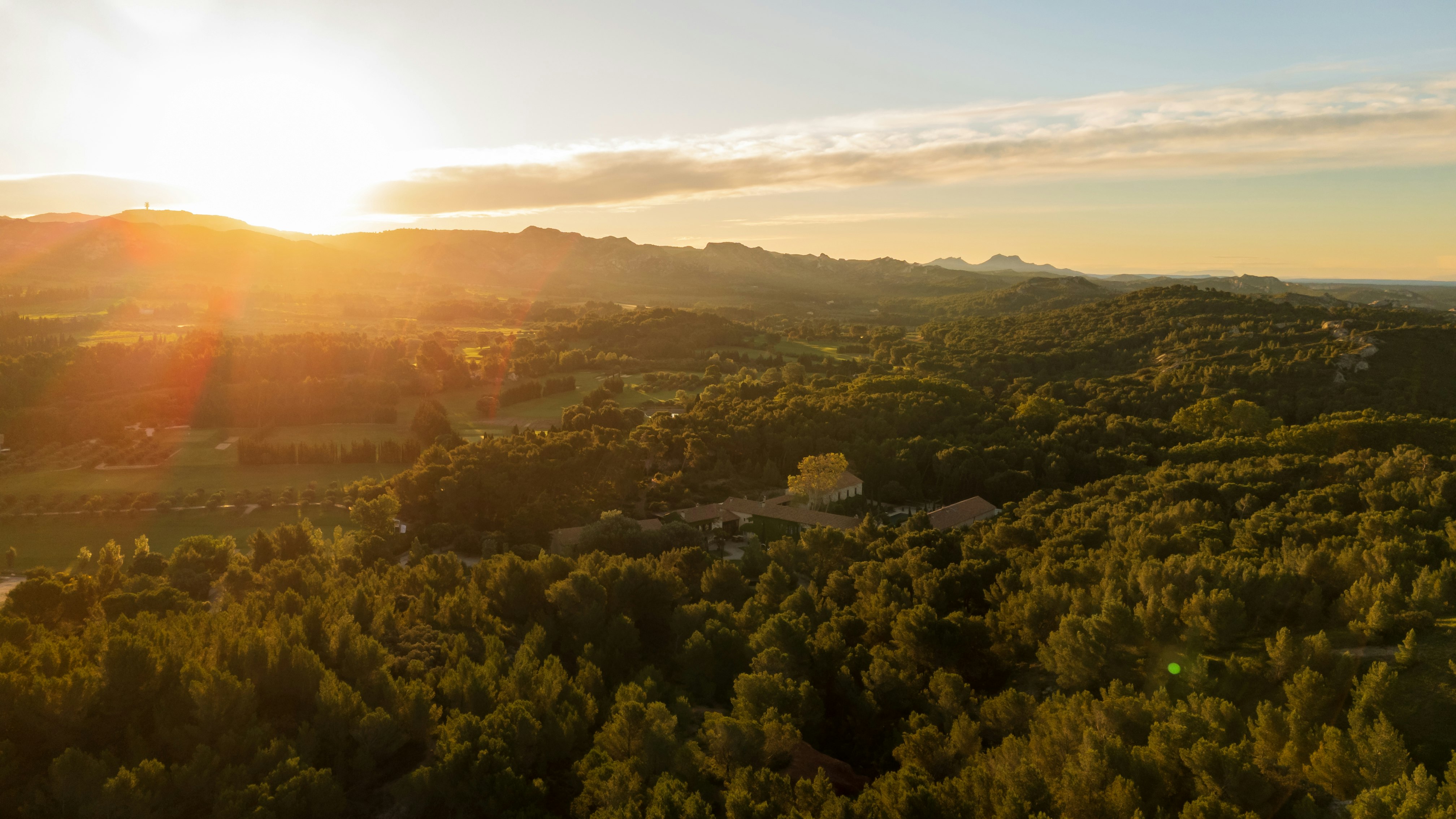 Domaine De Manville 78/83