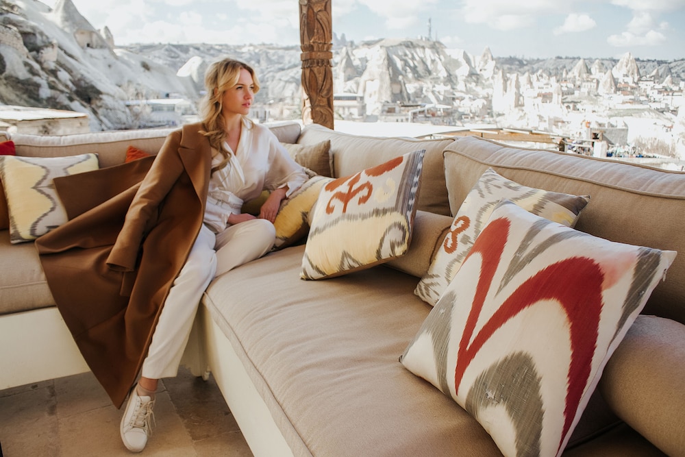 Artemis Cave Suites 22/64