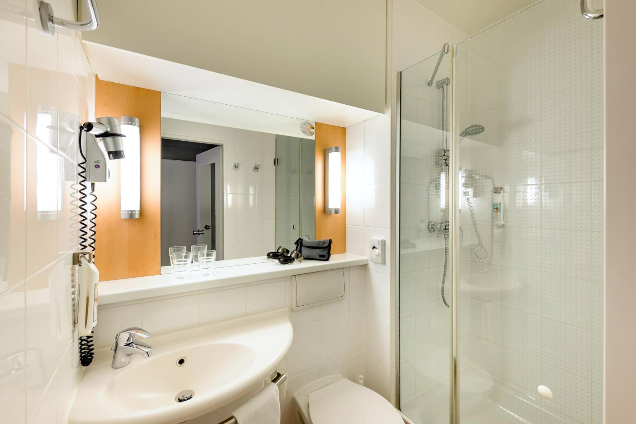 غرفة بسرير فردي، Ibis Hamburg Alster Centrum 9/9