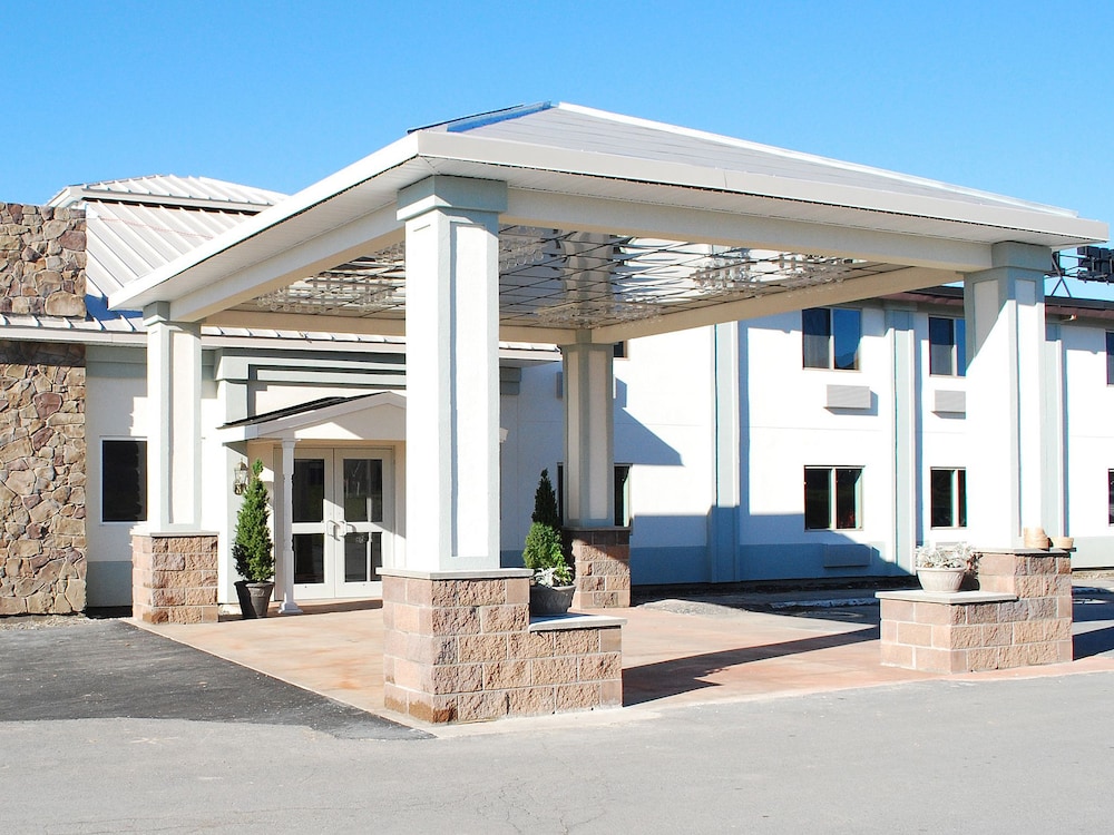 Travelodge by Wyndham Watertown 5/21