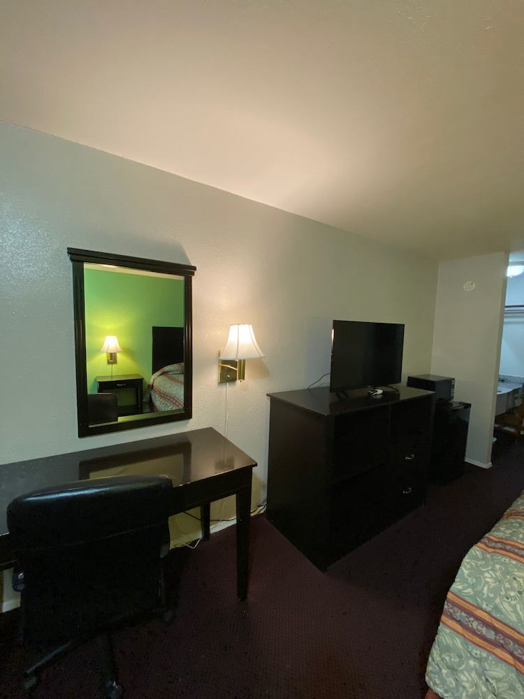 Americas Best Value Inn 15/21