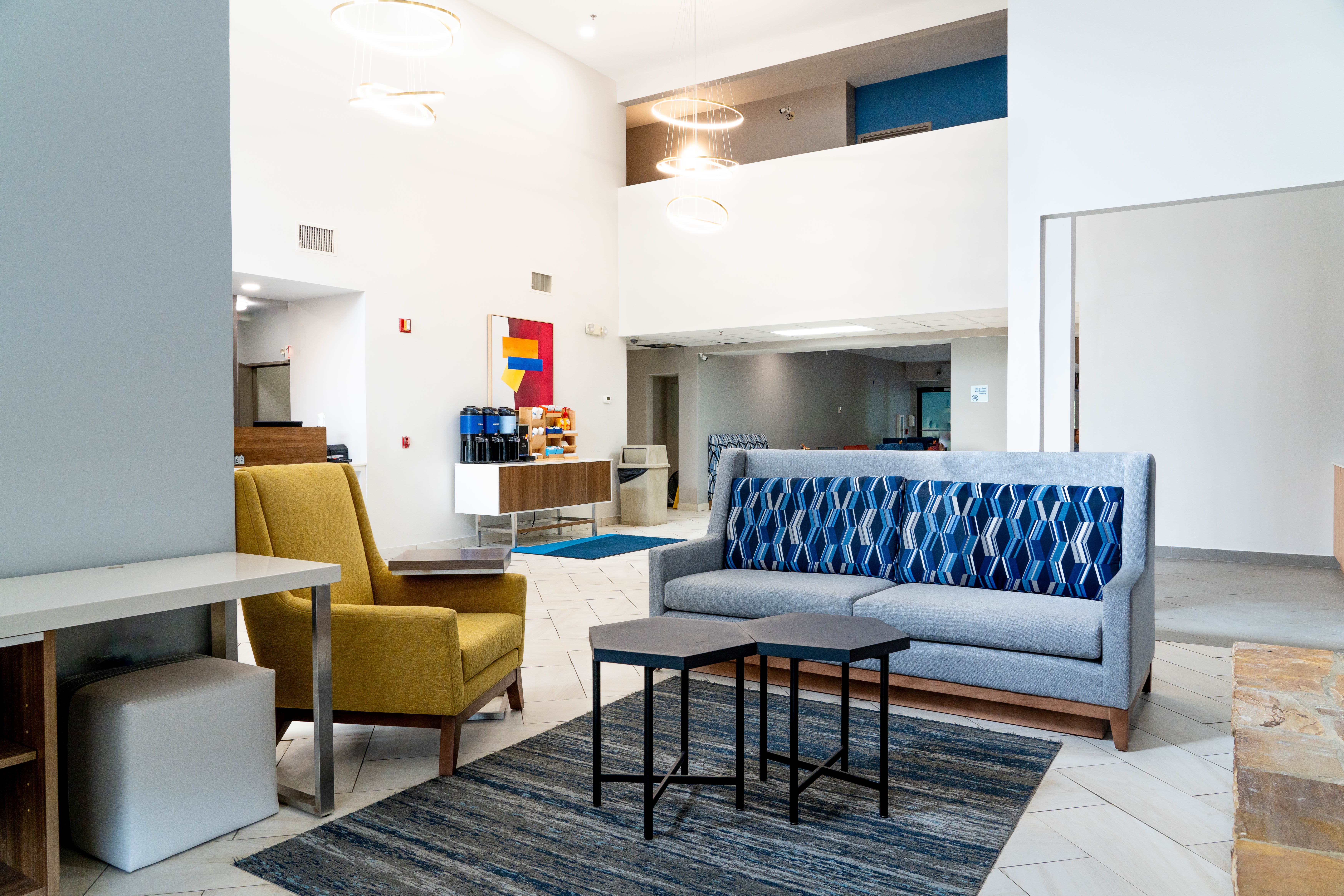 Holiday Inn Express Suites Hiawassee 38/57