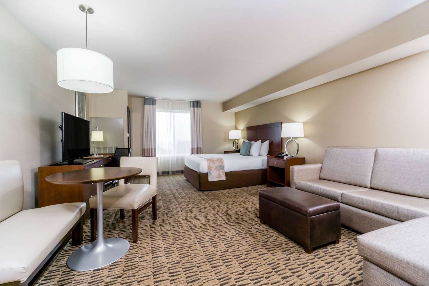 Hawthorn Suites By Wyndham Wheeling At the Highlands 16/45