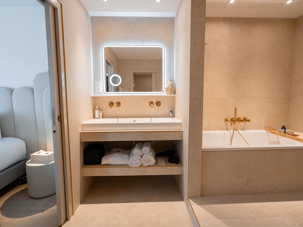 NOVOTEL MONTPELLIER 48/50