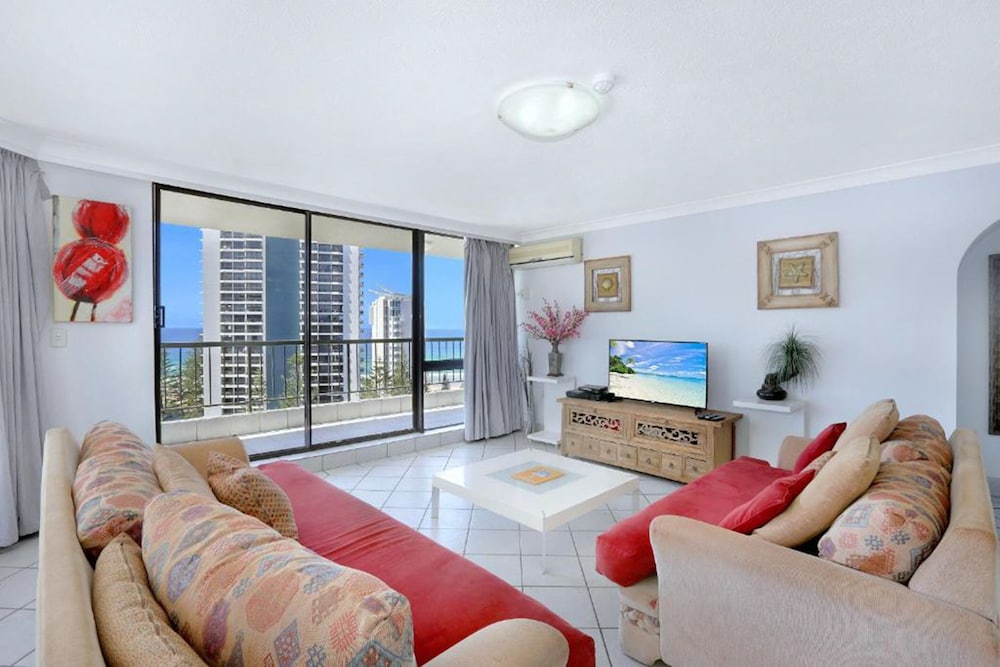 Genesis Holiday Apartments 48/76