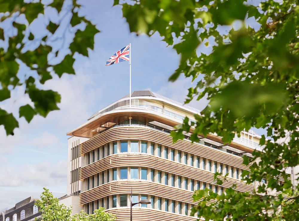 45 Park Lane Dorchester Collection 2/47