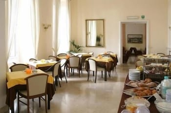 Grand Hotel Mediterranee 56/69