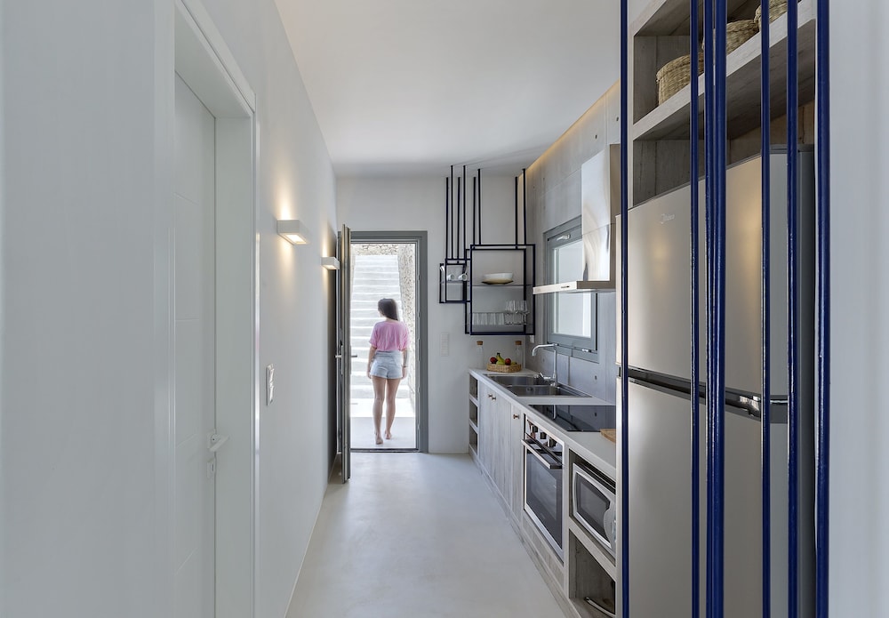 Sea Line Villas Adults Only 11/27