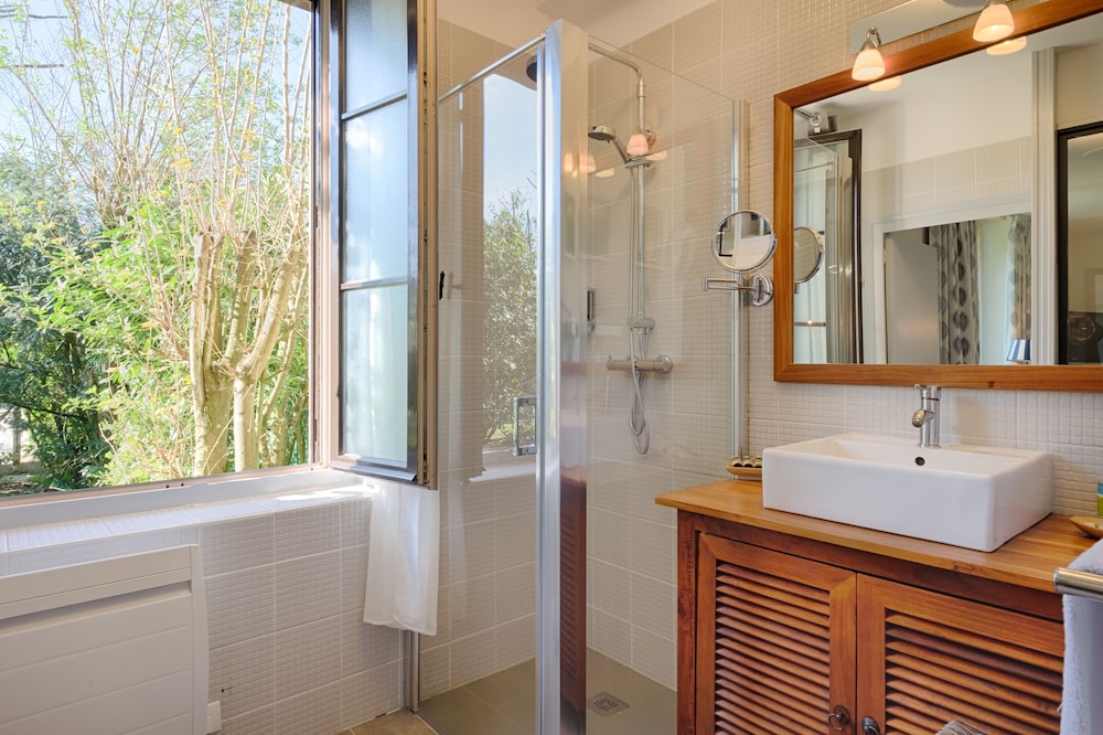 Relais Du Silence Auberge Du Bon Laboureur 48/54