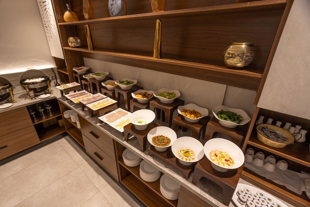 فندق وأجنحة سكاي لاين(SKYLINE HOTEL & SUITE) 32/40