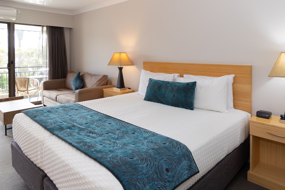 Executive, King Bed, Queen Bed