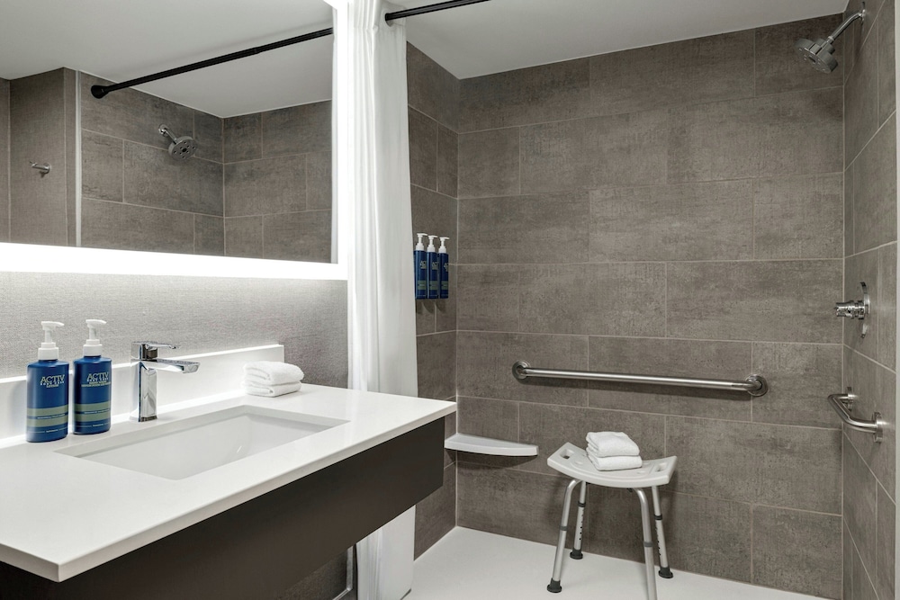 Four Points by Sheraton Columbus - Polaris 50/52