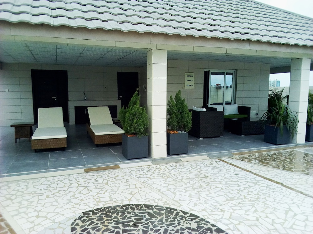 Residence Maryka Ii 24/27