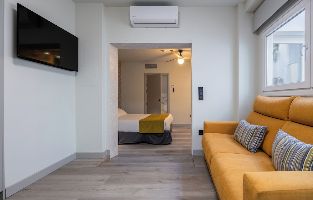 Bh Atarazanas Malaga Boutique Hotel 33/50