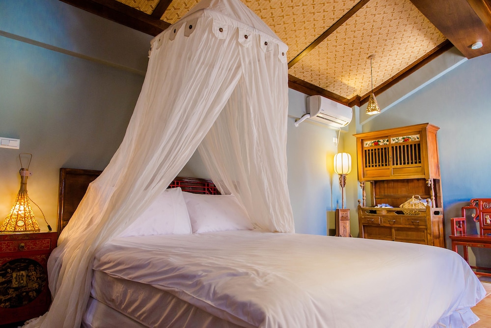 2 BEDROOMS, VILLA, PRIVATE POOL