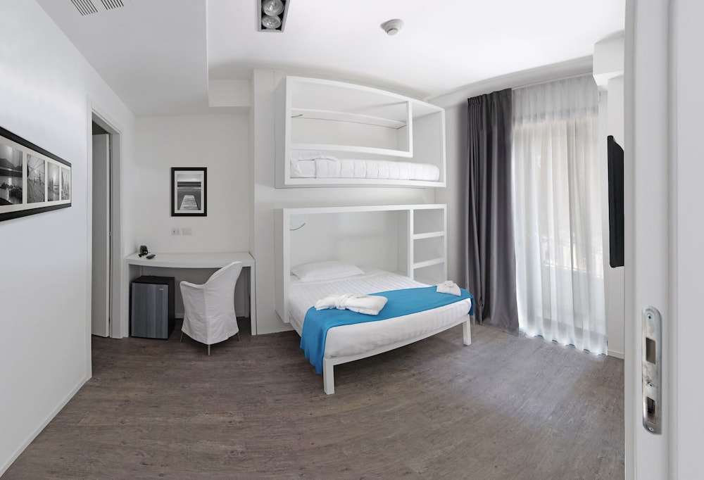 Hotel Europa Monetti 16/49