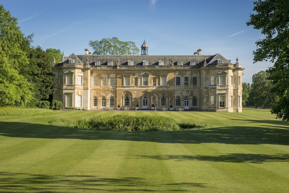Hartwell House Amp Spa 63/70