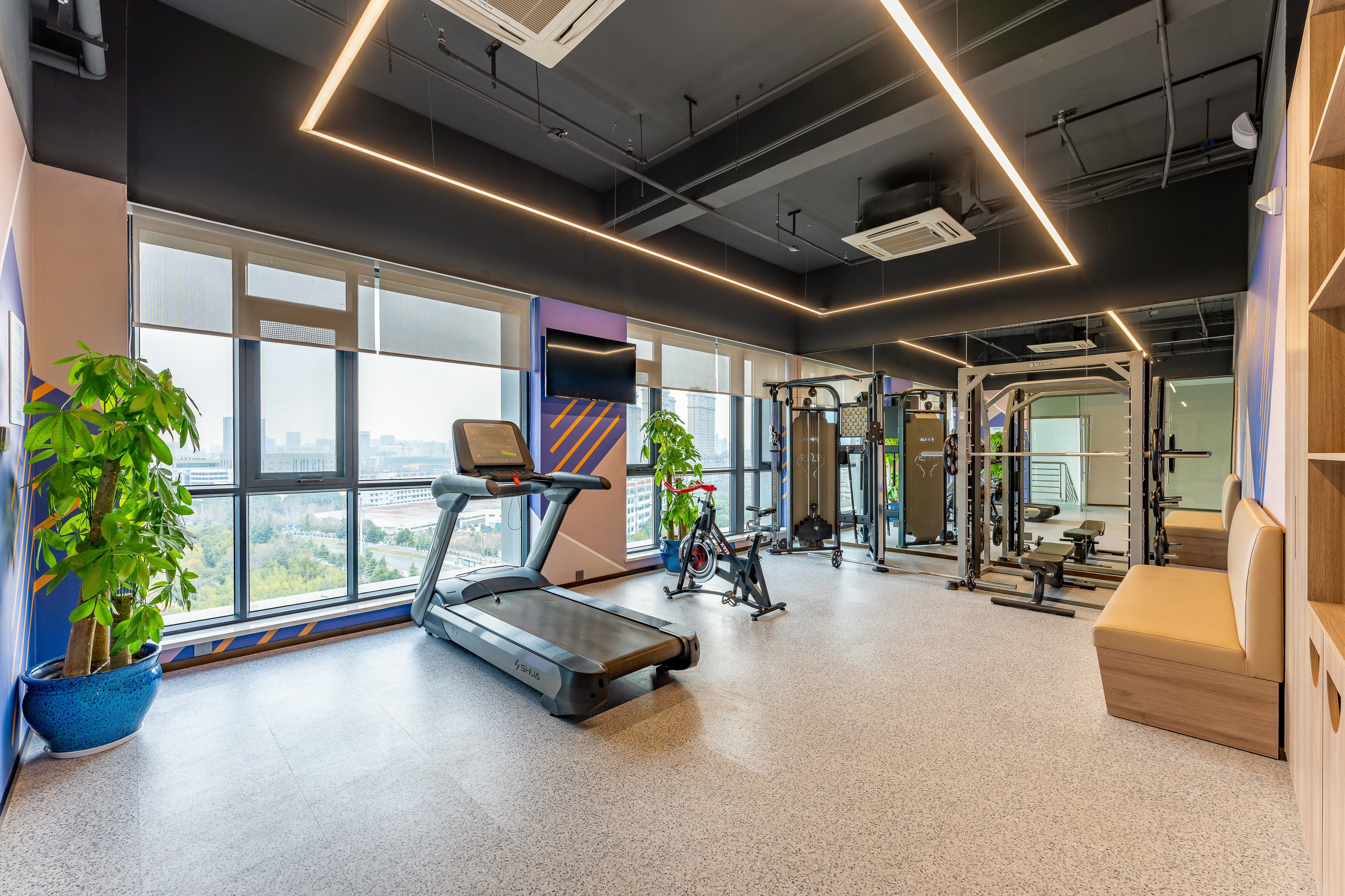 Holiday Inn Express Hefei FTZ 22/28