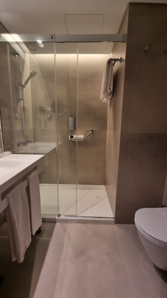 Hotel Principe Avila 48/50