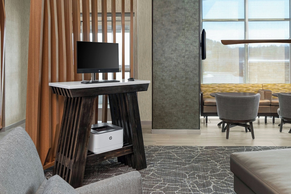 Springhill Suites By Marriott Raleigh Garner 13/17
