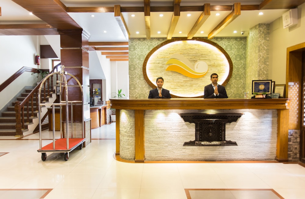 Hotel White Pearl 11/50