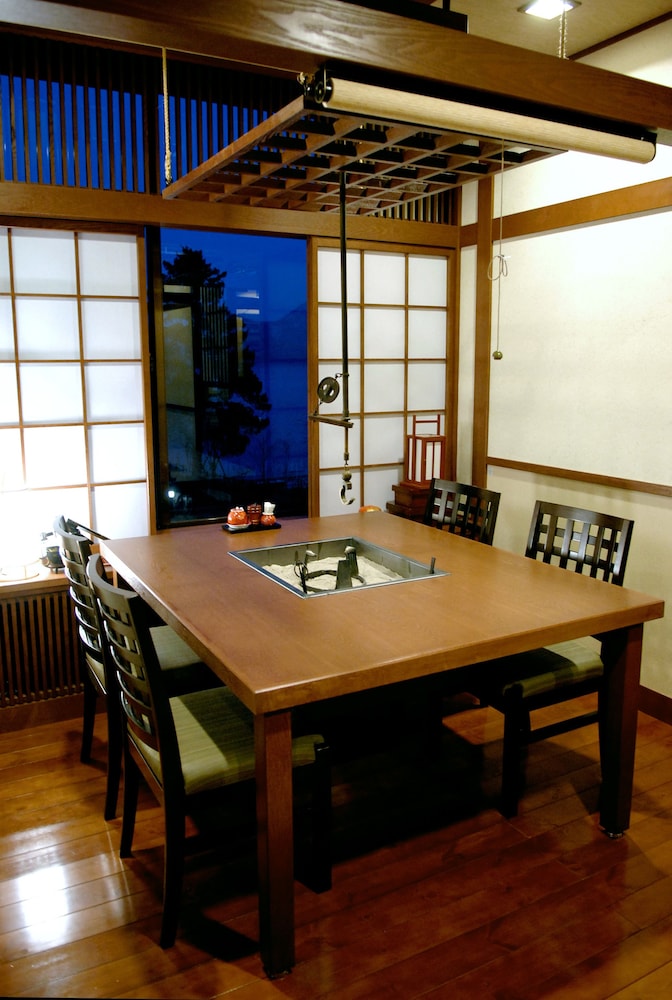 MARUKOMA ONSEN RYOKAN 18/30