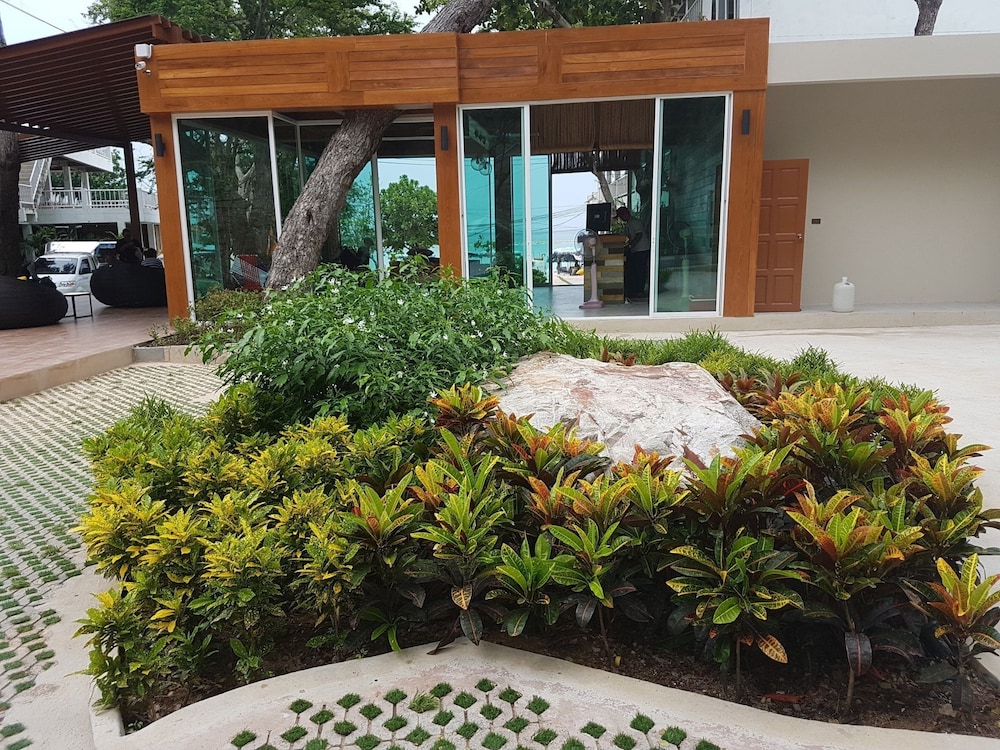 Sealey Resort Koh Larn 21/41