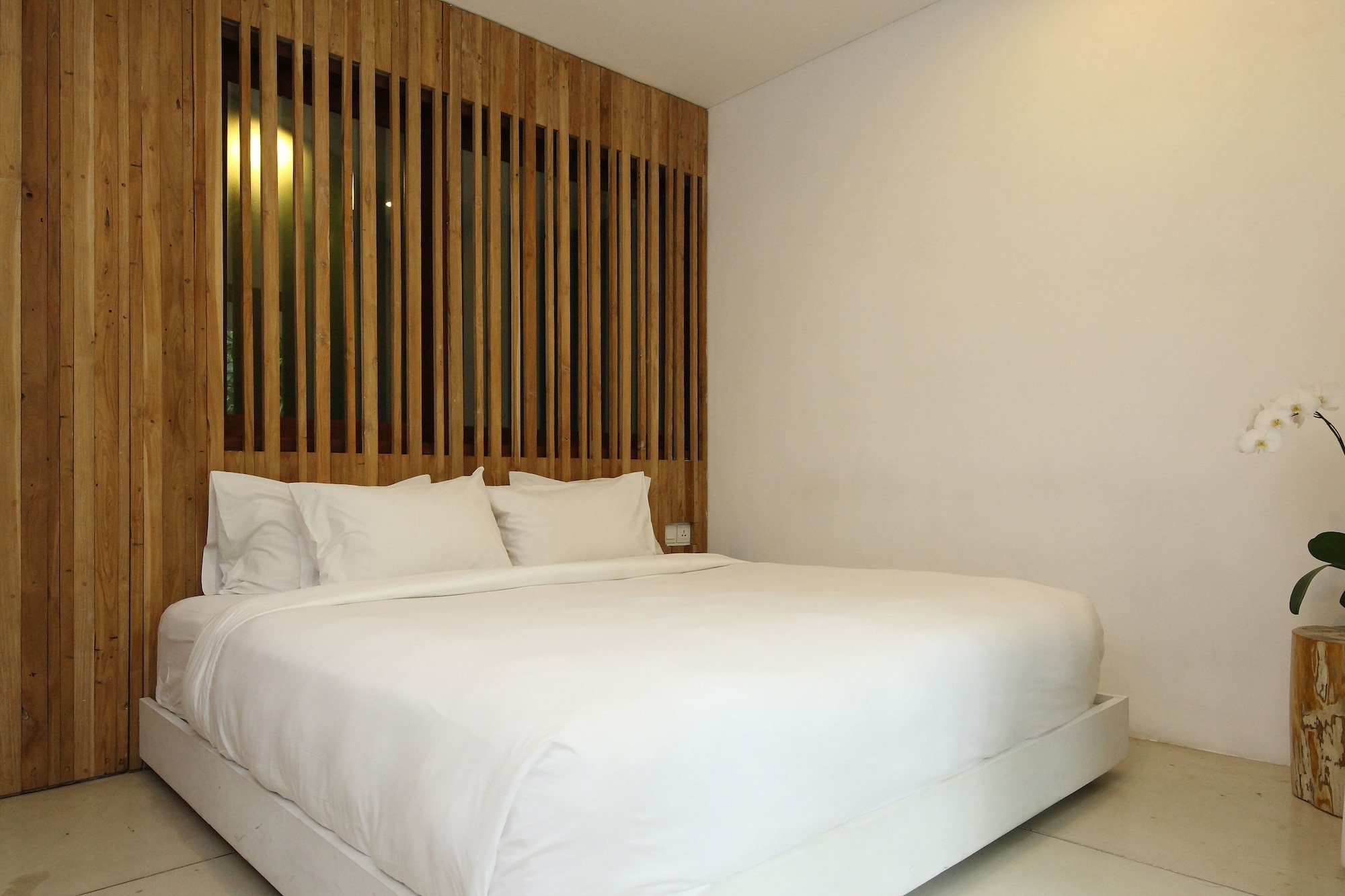 3 BEDROOMS, POOL, VILLA
