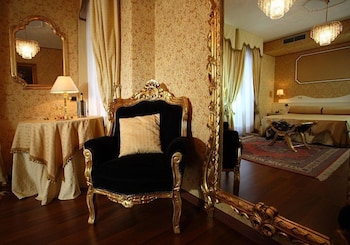 Palace Hotel 22/50