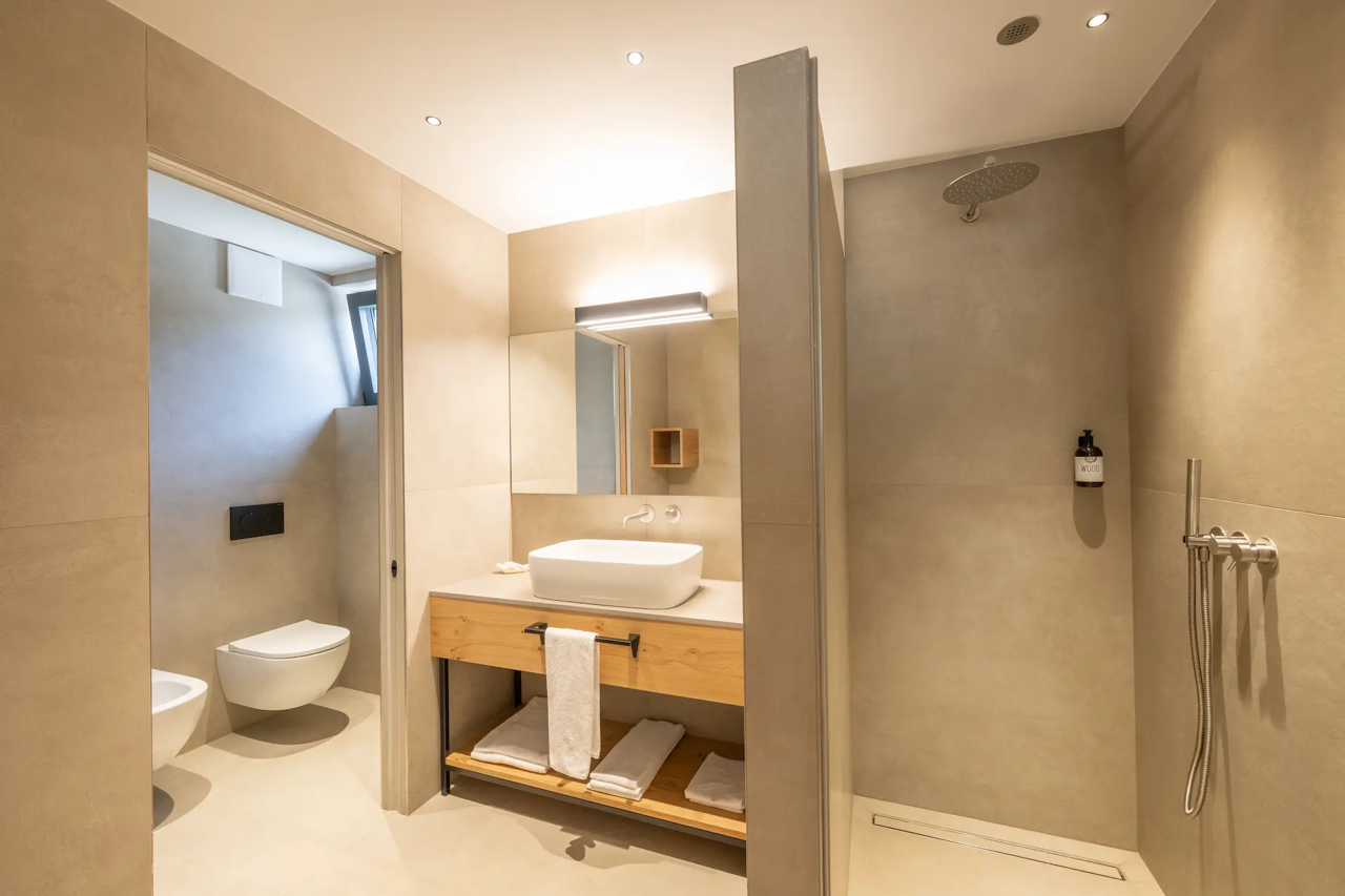 Etra Suites and Apartments 52/53