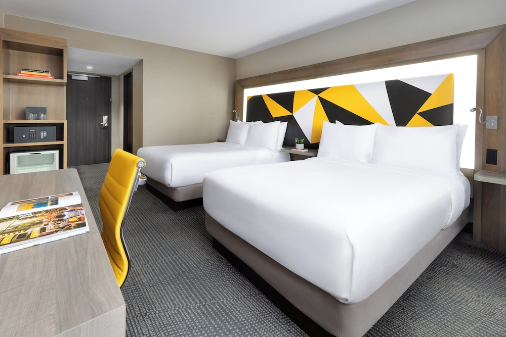SUPERIOR, 2 DOUBLE BEDS, RIVER VIEW