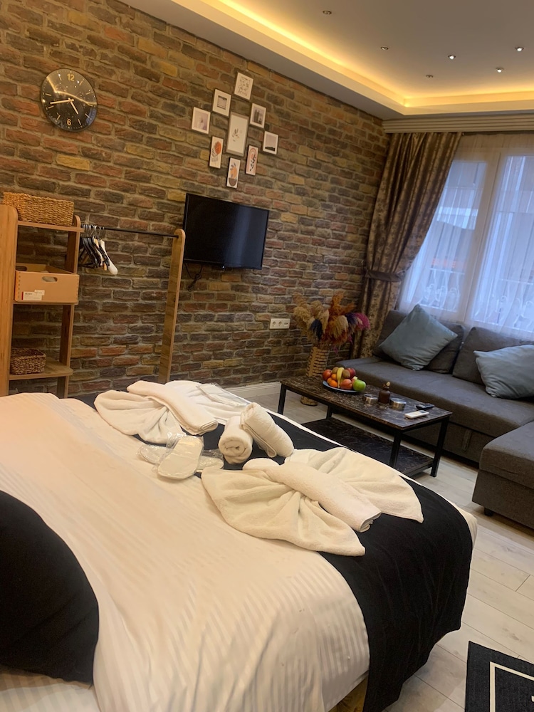 Nova Park Hotel and Suite 21/50