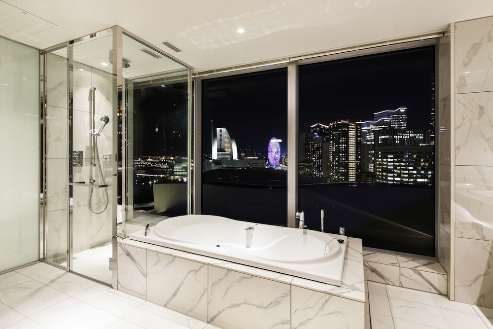 The Kahala Hotel and Resort Yokohama photo3