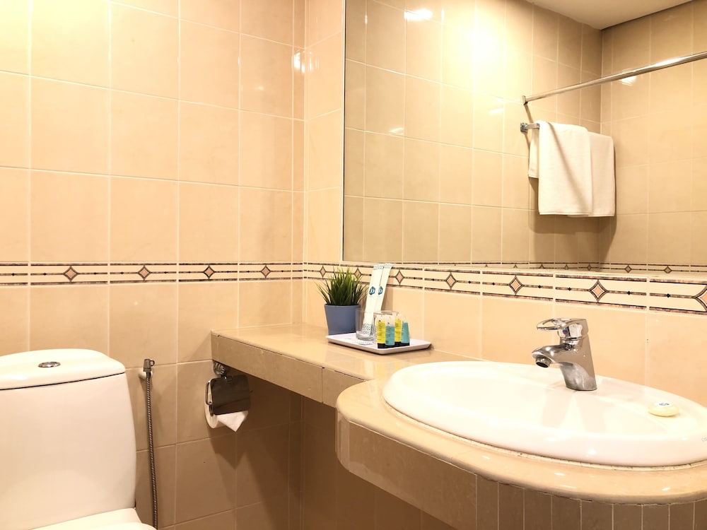 Kingston Hotel 21 AT JO Hotel Johor Bahru 20/20